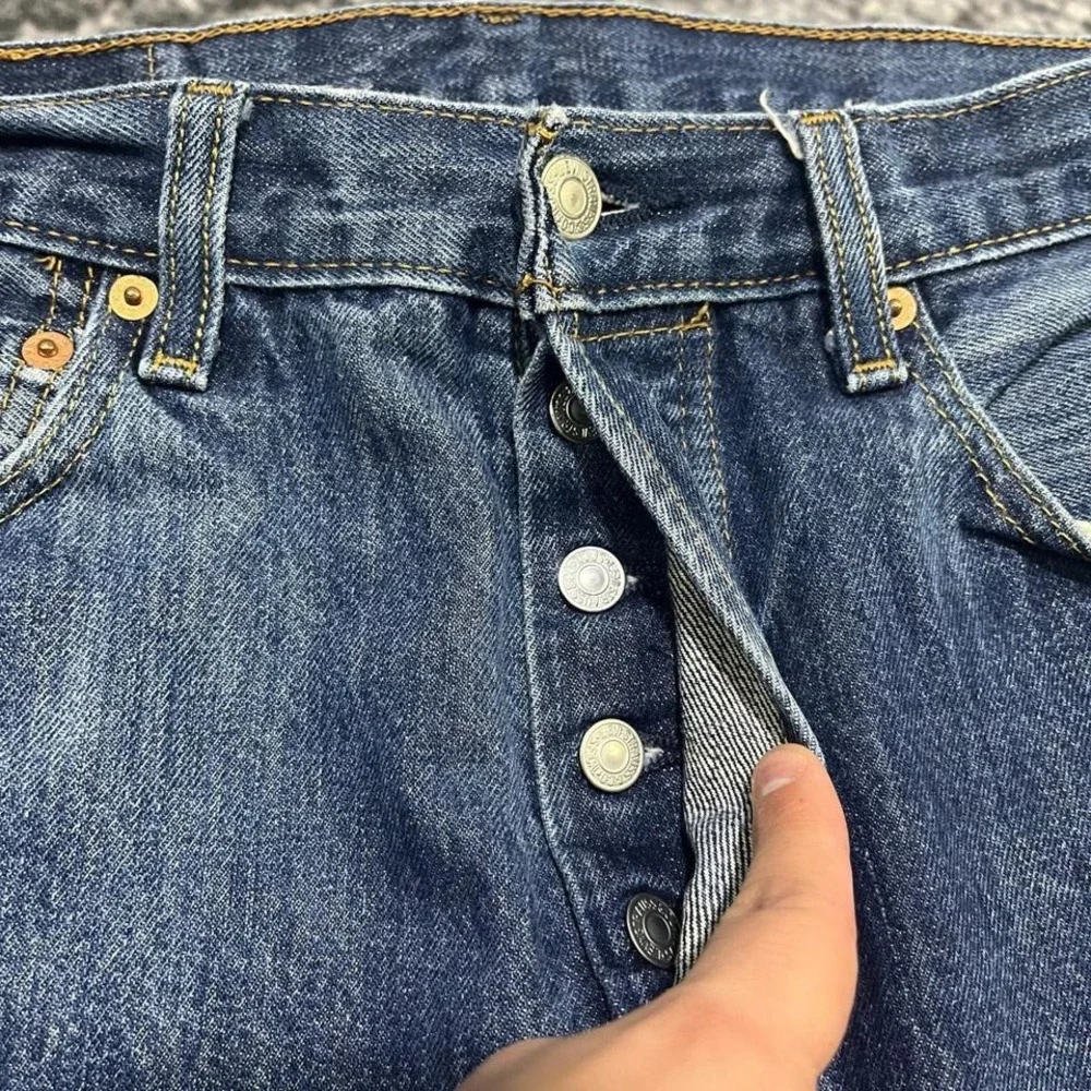 Levi's 501 Button‎ Fly Jeans Mens 32x29 Blue Faded Straight Leg Denim